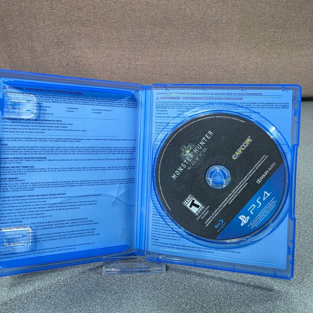 Capcom Monster Hunter World PS4 Excellent Blue Horizon Zero Dawn Content - Picture 3 of 3